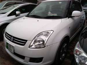 Suzuki Swift DLX Automatic 1.3 2013 for Sale